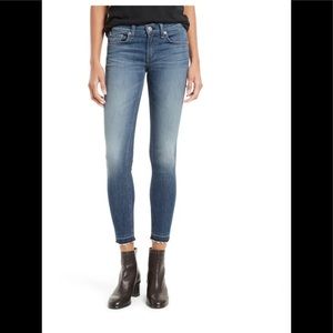 rag & bone/Capri Skinny Jeans (Clean Lilly Dale)